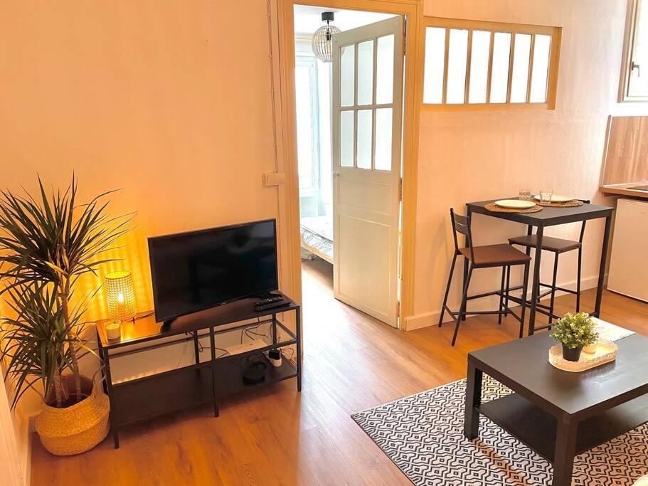Appartement Calme Et Cosy Pau Extérieur photo